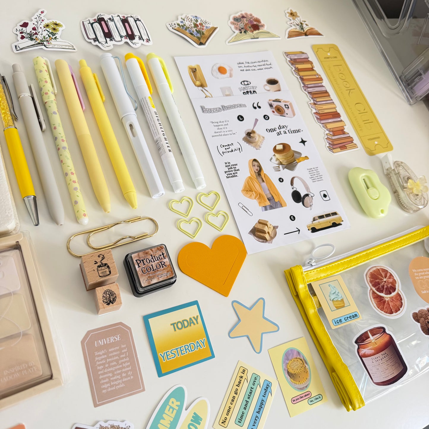 Soft Yellow Bookish Bundle