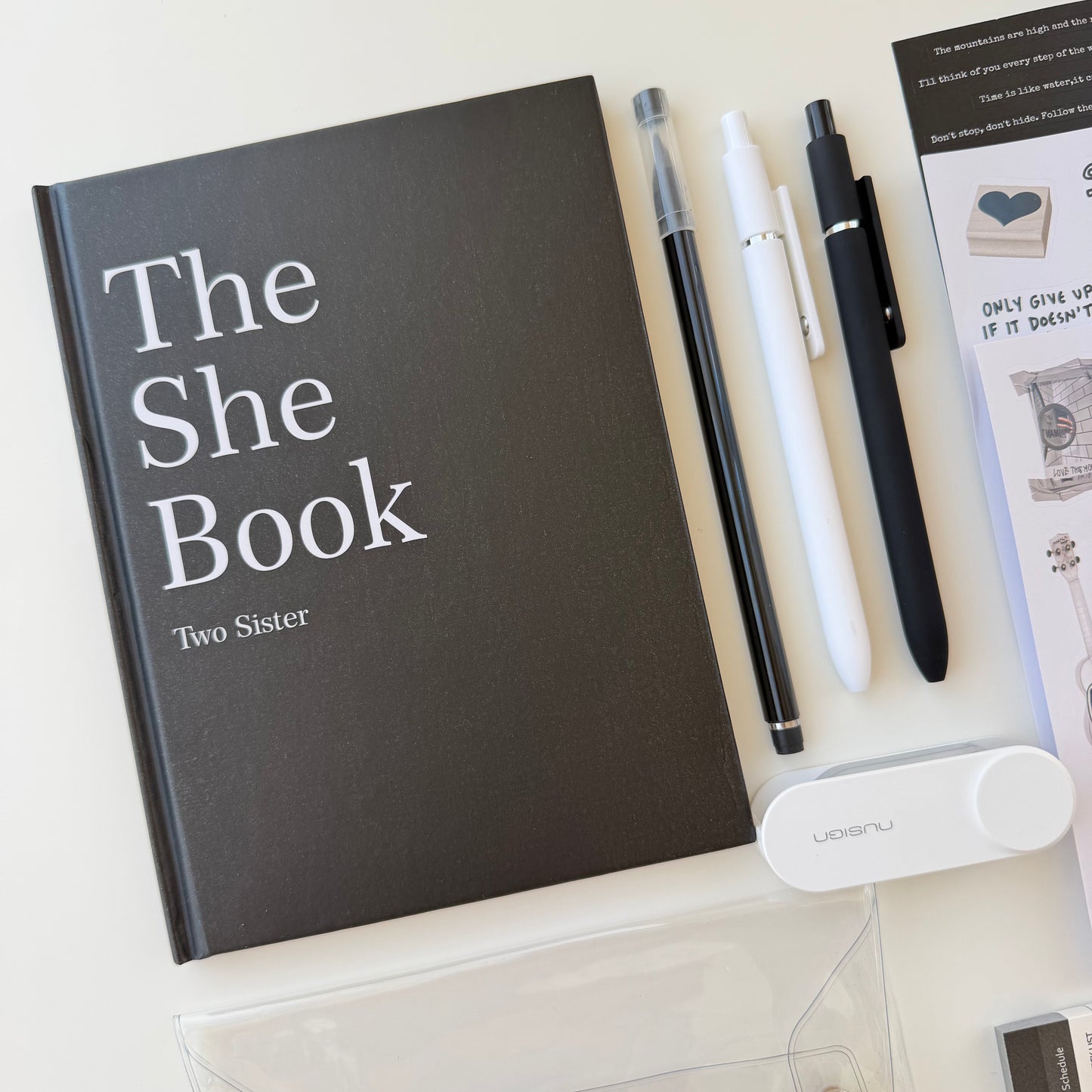 Minimal Black Stationery Set