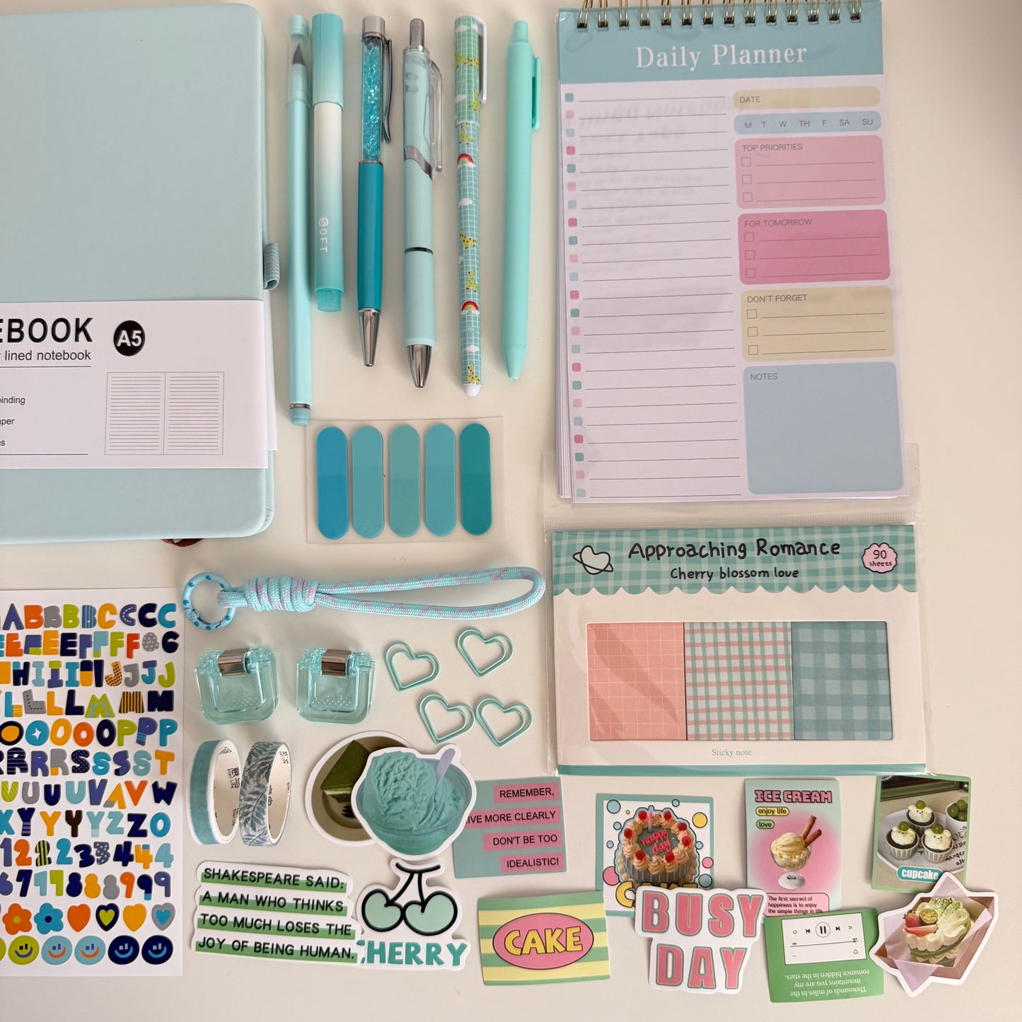 Mint stationery set